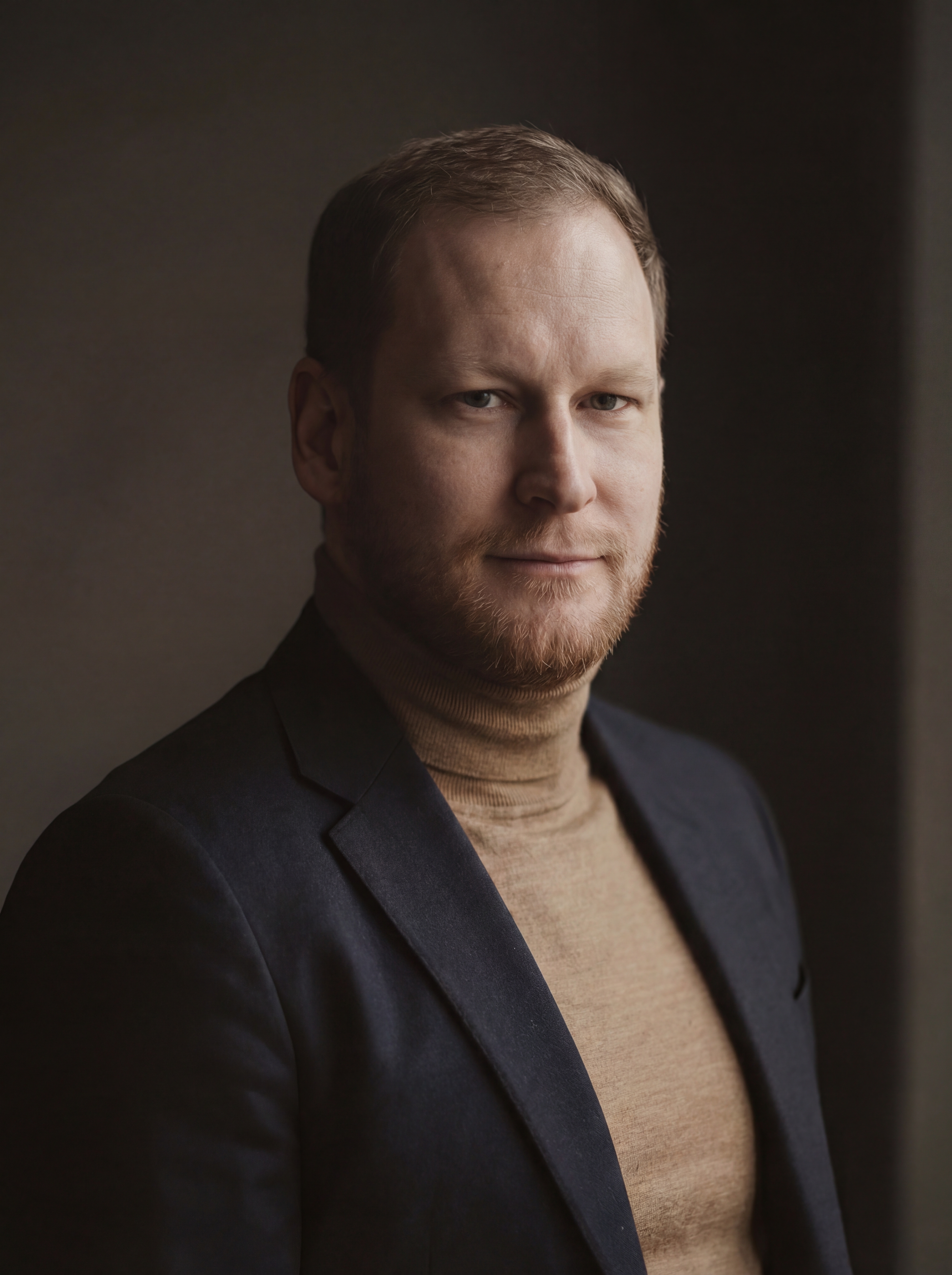 Minimalist retouched